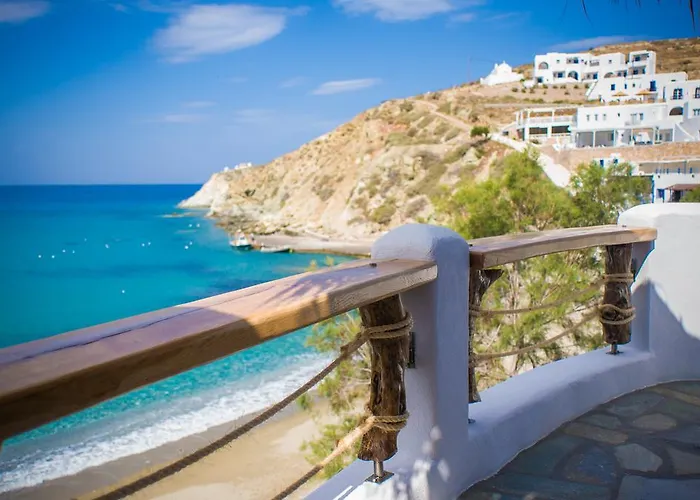 Pensión κymanemi Folegandros 3*